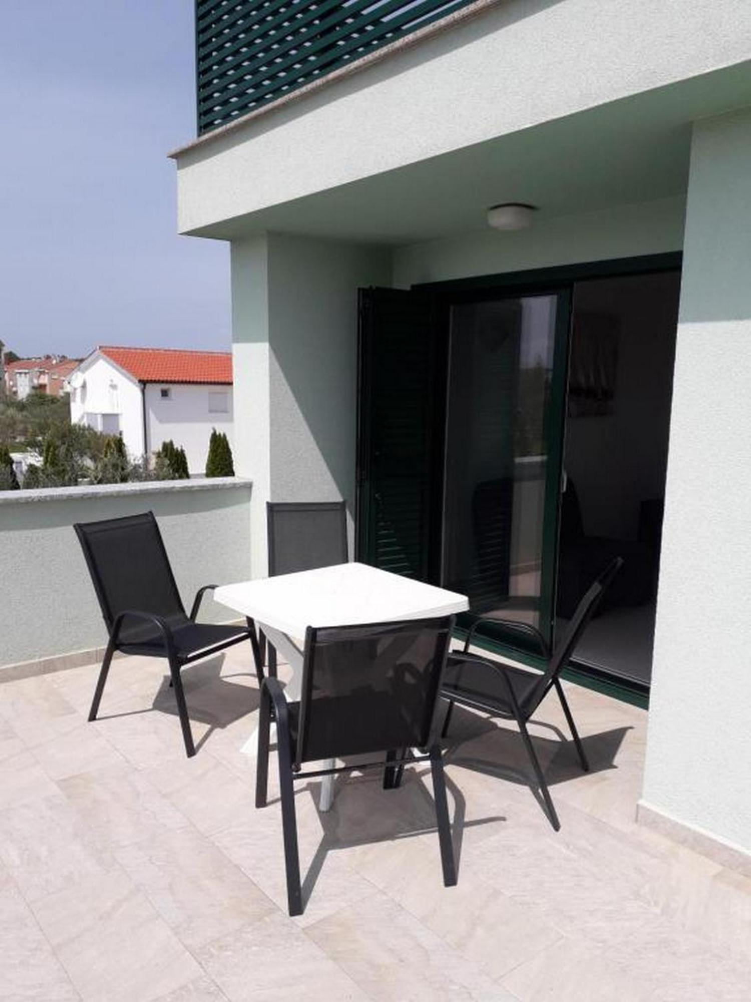 Apartments Mlikota Zaton  Rom bilde